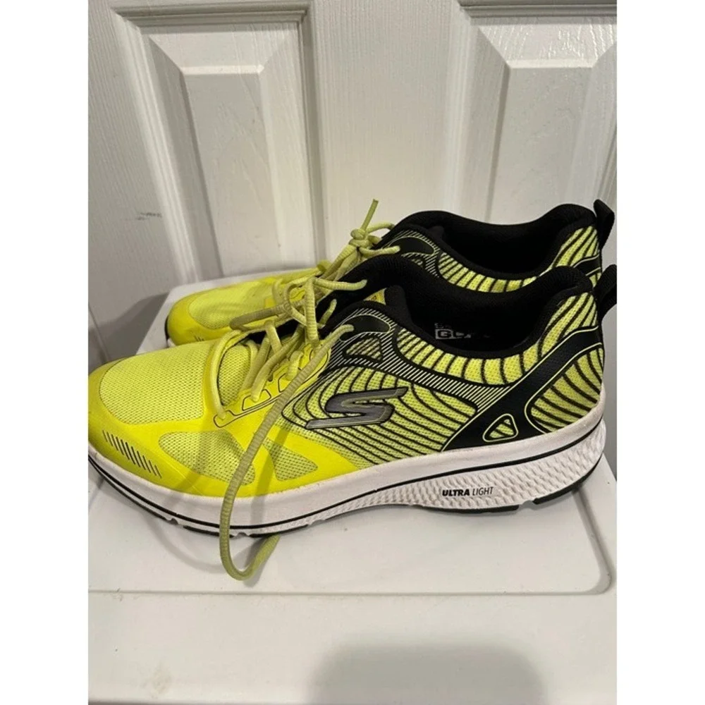 Skechers GO run Yellow/Black Running Shoes‎ Men's Size 10.5